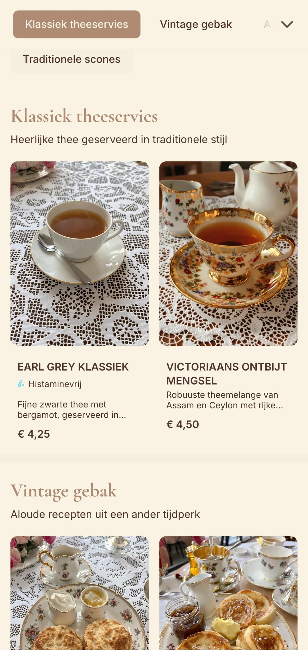 Elegant vintage ontwerp met delicate elementen voor traditionele tearooms en patisserieën.