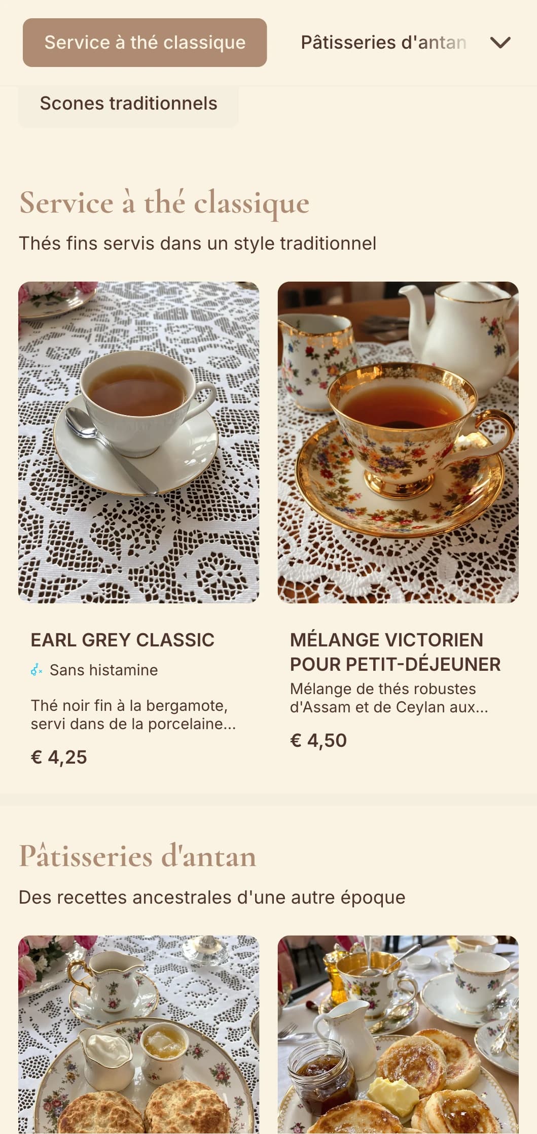 Design vintage élégant avec des éléments délicats pour les salons de thé traditionnels et les pâtisseries.